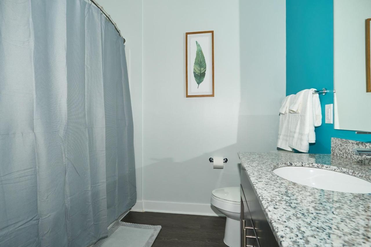 Modern Dwntwn 1 Bdrm Apt Pool Gym Free Parking Индианаполис Екстериор снимка
